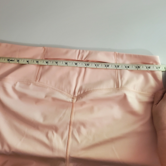 NWT Fabletics Run Anywhere High Waisted Legging Soft Shell Pink  2XL 18/20 - Picture 16 of 16